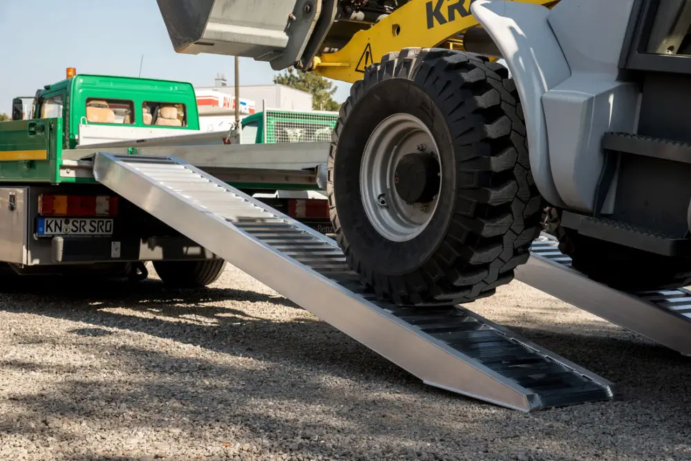 Aktuell Altec Auffahrrampe AVS 170 VS ohne Rand - 4285 mm